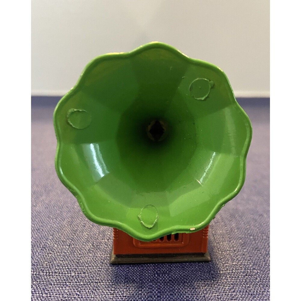 Die Cast Vintage Mini Phonograph Gramophone Pencil Sharpener.